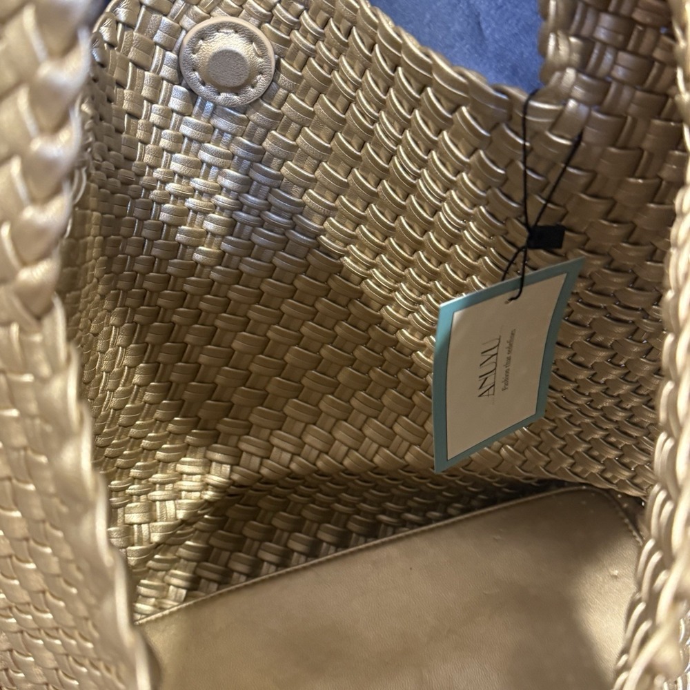 Large Woven Tote Bag Metallic Gold Shoulder Bag Purse-New with Tags & Beautiful! - Picture 5 of 9